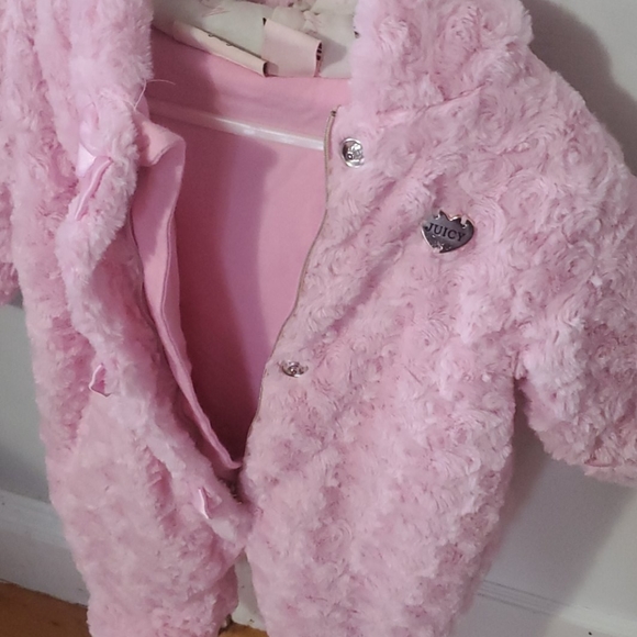 Juicy couture baby girl winter body suit - Picture 3 of 3
